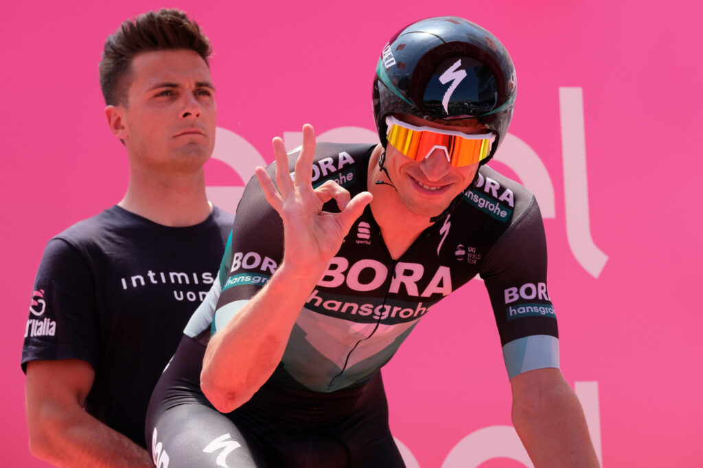 Corridore alla partenza del Giro d'Italia 