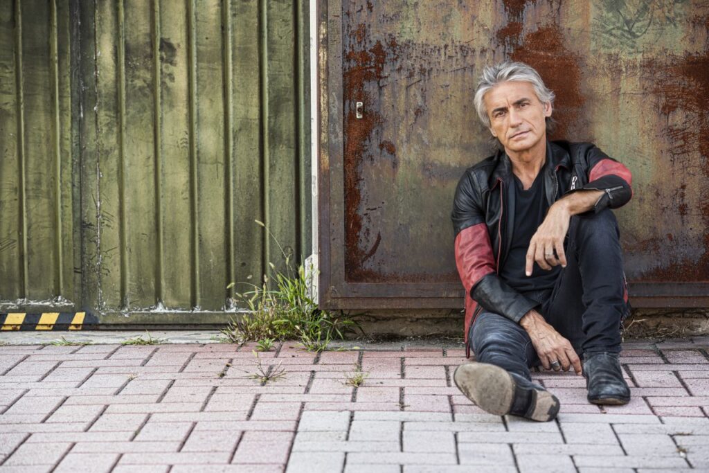 7 e 77+7: ritorna con due album Luciano Ligabue