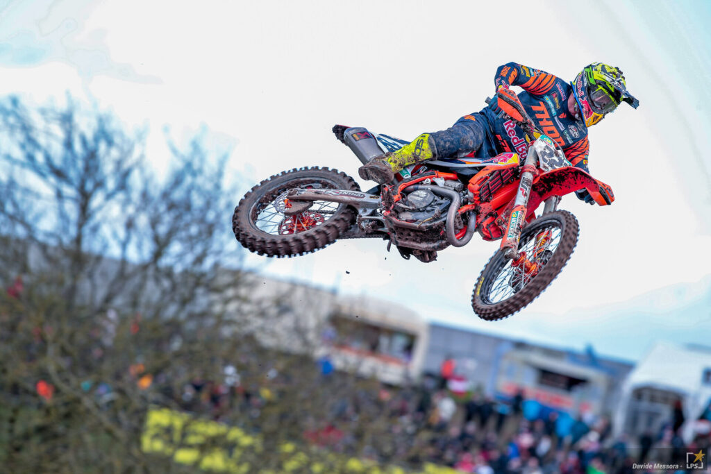 Mondiale motocross Loket Cairoli