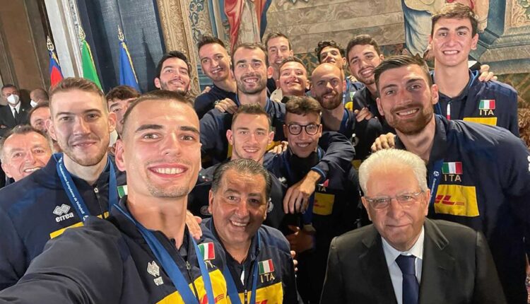 Volley: le due nazionali dal presidente Mattarella e dal premier Draghi