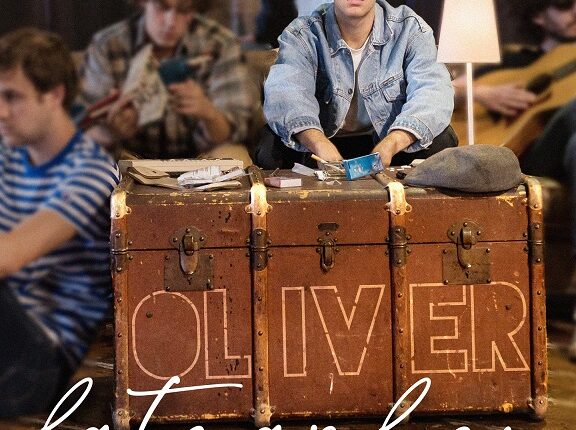 oliver late apology