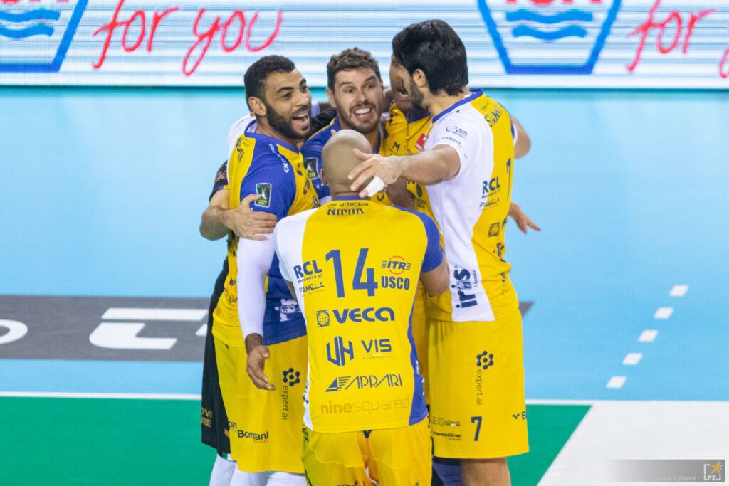 Volley Cev Cup Modena vince