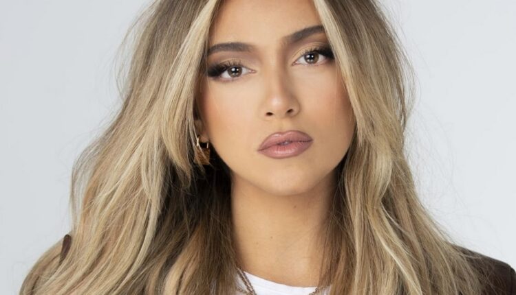 Ana Mena