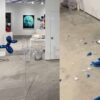 “Dog Balloons” di Jeff Koons è stata ridotta in frantumi