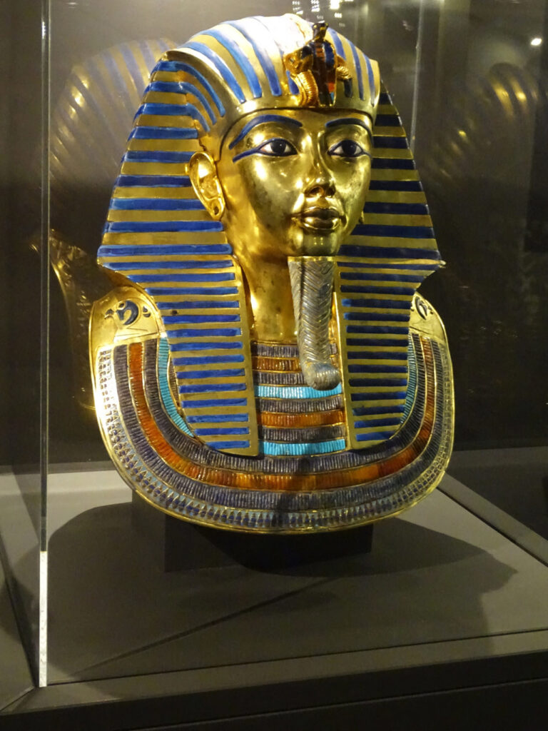 Maschera funebre di Tutankamon