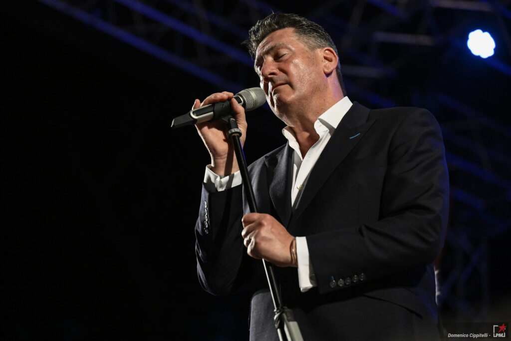 Tony Hadley al Teatro Romano di Ostia Antica