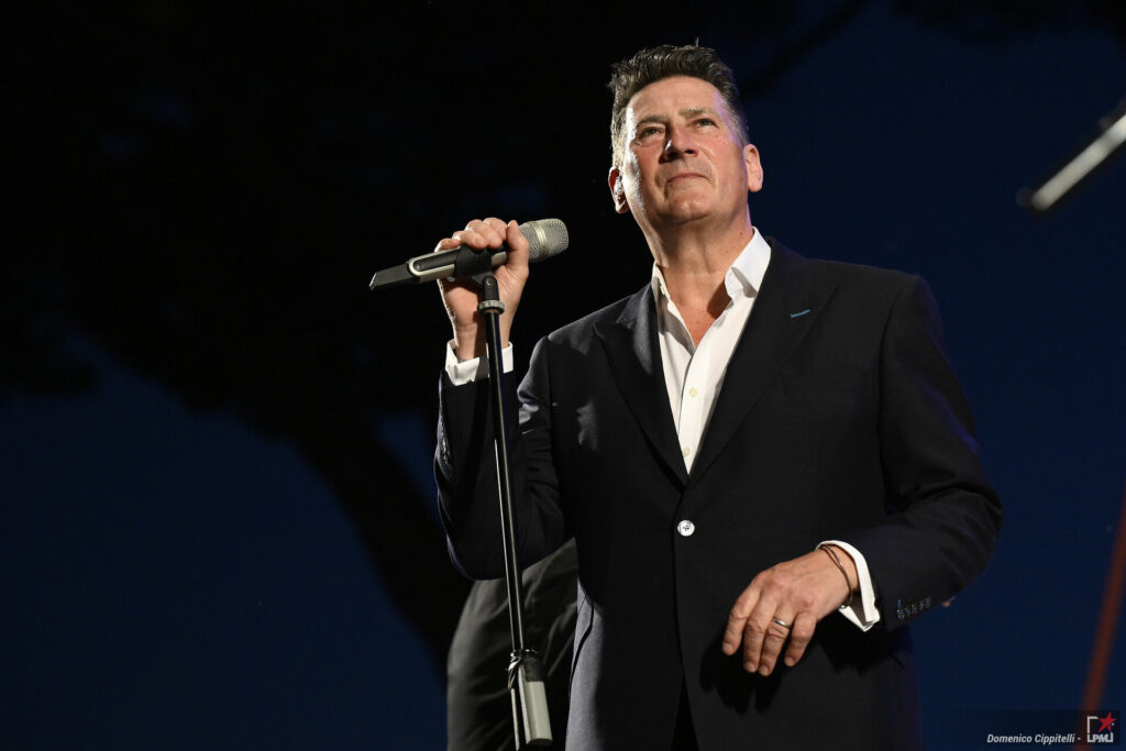 Tony Hadley live al Teatro Romano di Ostia Antica