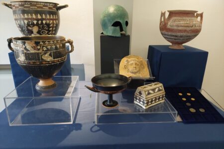 La Germania riconsegna 14 reperti archeologici