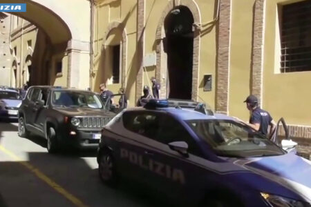 Quattro arresti a Siena per rapine, furti, e lesioni. 3 sono minorenni