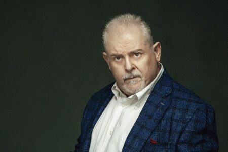 Stefano Scaramuzzino: uno sguardo alla commedia, senza dimenticare il teatro+