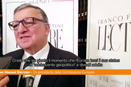 Ue, Barroso “Arrivato momento che Europa pensi a sua difesa”
