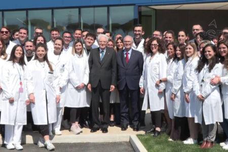 Mattarella visita il sistema farmaceutico produttivo del Lazio